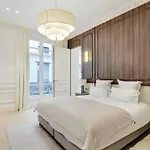 Quiet And Central Apartment